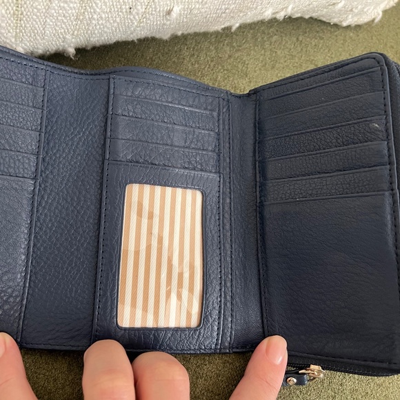 Kate Spade Cobble Hill Tara Wallet -Navy Blue - Picture 4 of 6